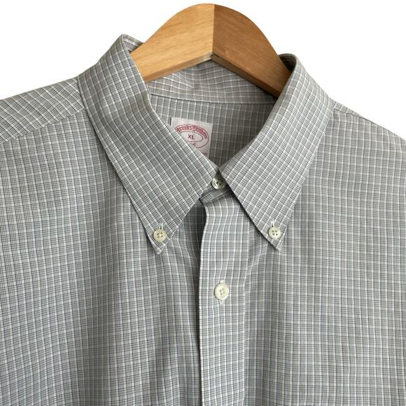 Brooks Brothers Mens Shirt XL Blue Checked Button Up Preppy Travel Officewear - Picture 12 of 13